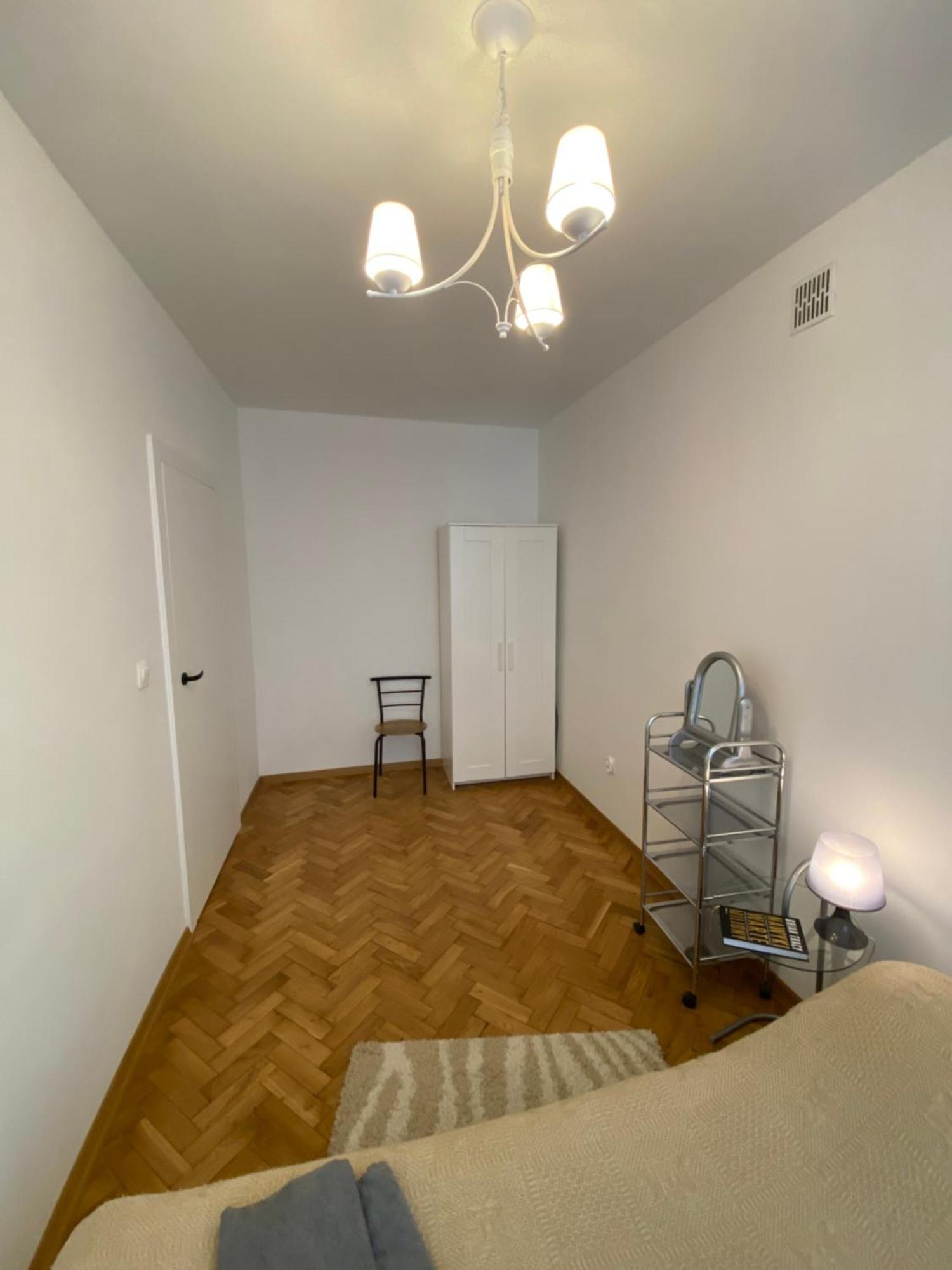 ורשה Ohmyhome - Plac Pieciu Rogow - Centrum מראה חיצוני תמונה